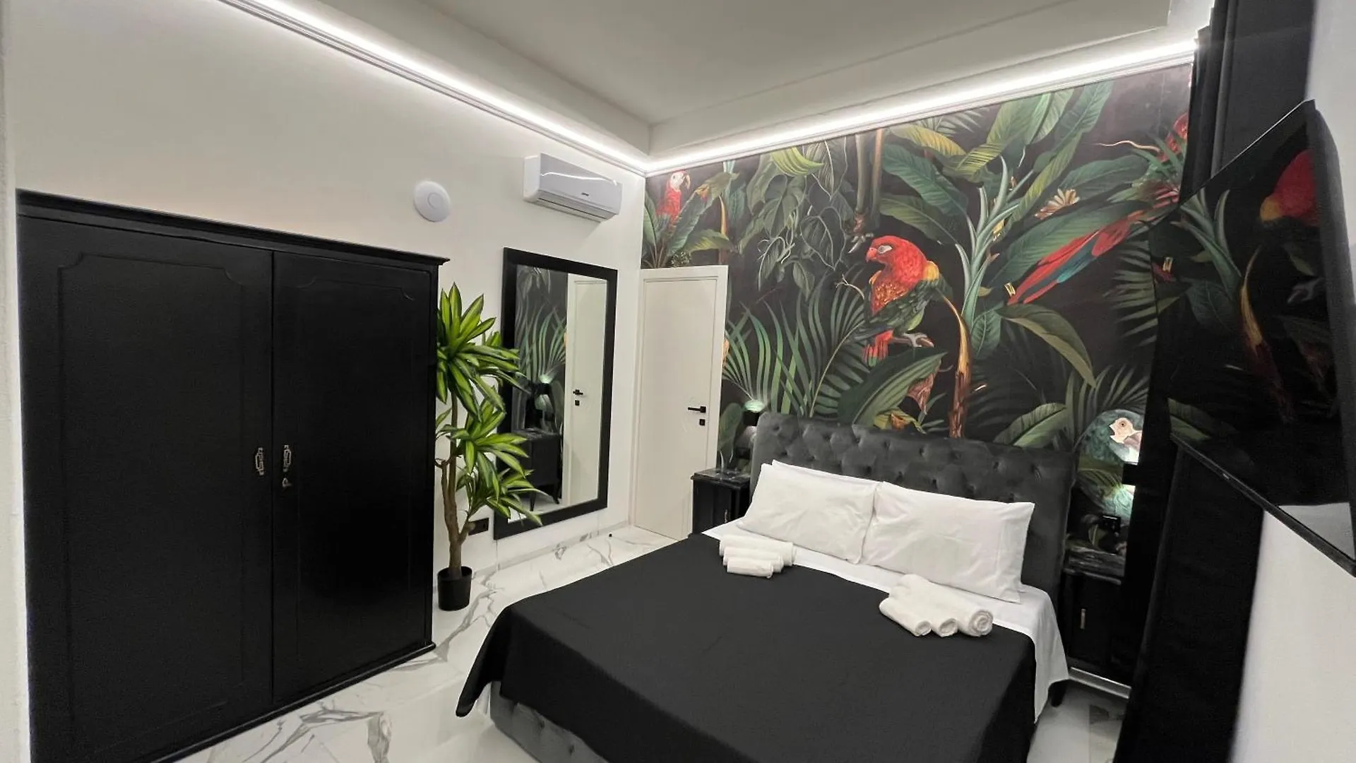 Apartment Suites - Ghibellina 92 Florence